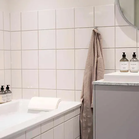 Hjerting מלון 3*