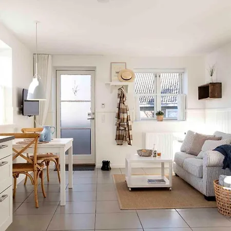 Hjerting מלון 3*