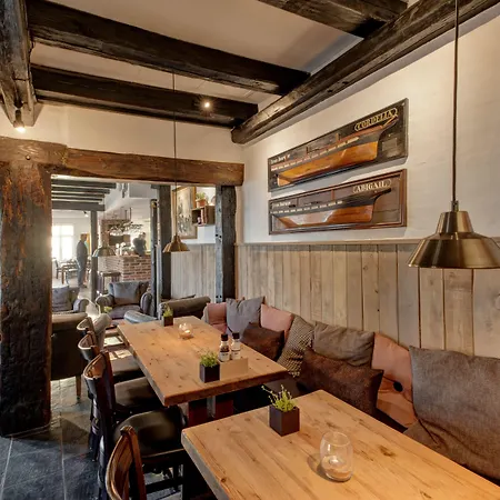 Hjerting מלון אסביירג