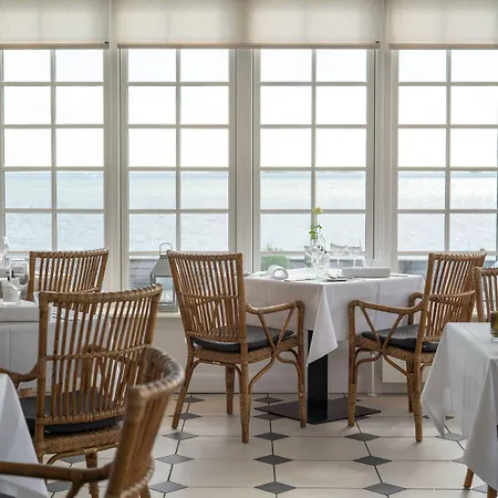 Hjerting מלון 3*