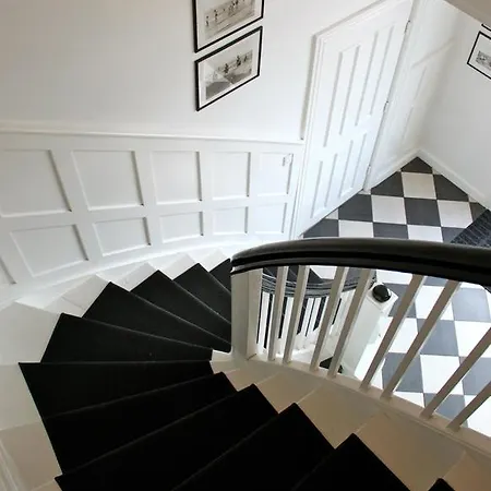 Hjerting מלון אסביירג